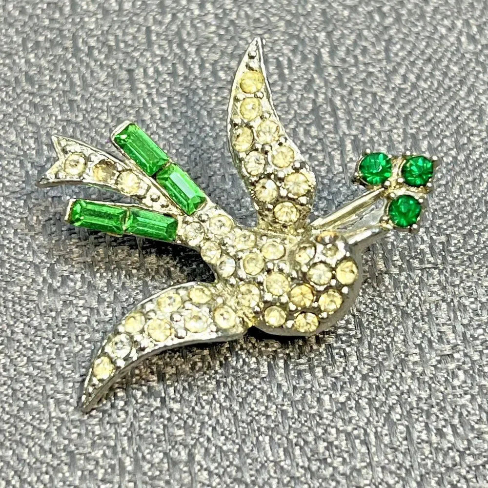 Dove Clear Crystal Green Emerald Rhinestone Flying Peace Silver Pin Brooch